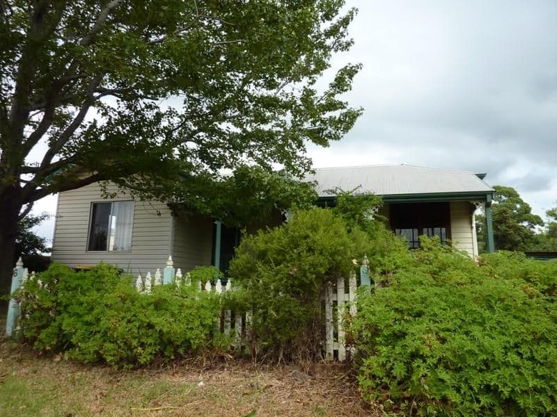 6 Cochrane Road, THIRROUL NSW 2515, Thirroul - Thumbnail 2