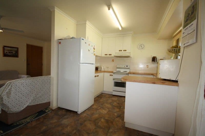 7 Charles Street, MUNDUBBERA QLD 4626, Mundubbera - Thumbnail 7