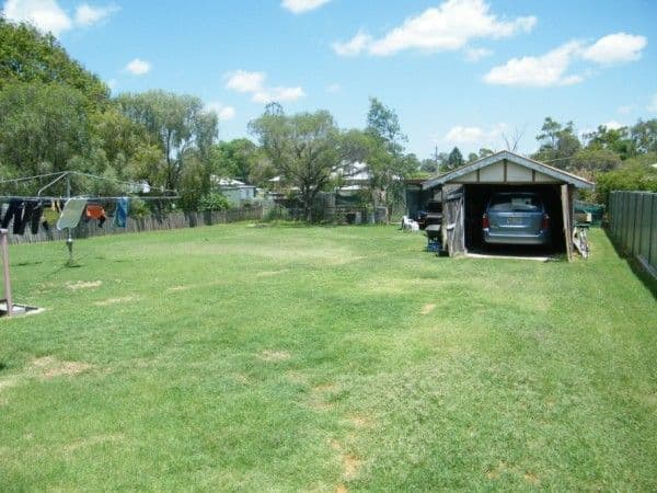 17 Burbank Street, CHINCHILLA QLD 4413, Chinchilla - Thumbnail 2