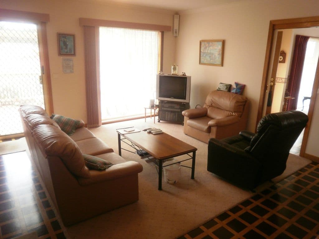 34 Greenhill Court, SUNBURY VIC 3429, Sunbury - Thumbnail 4