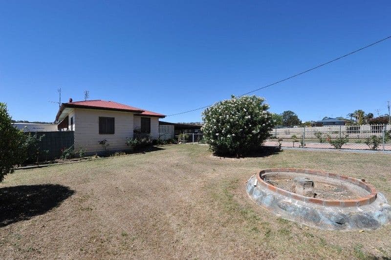 595 South Street, GLENVALE QLD 4350, Glenvale - Thumbnail 2