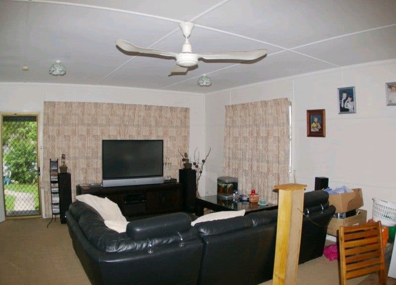 21 Seaview Parade, DECEPTION BAY QLD 4508, Deception Bay - Thumbnail 2