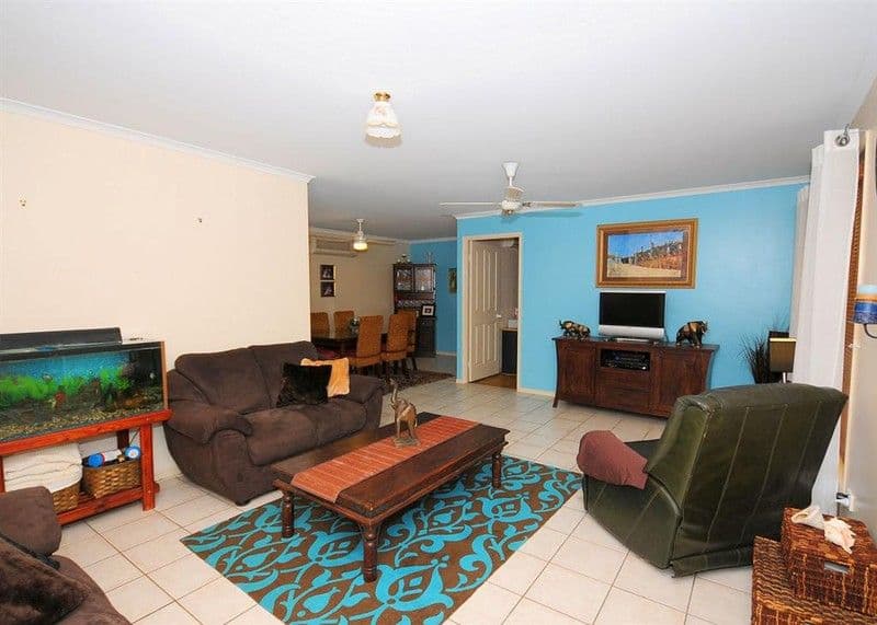 4/4 Fuhrmann Court, Drouin, VIC, 3818, Drouin - Thumbnail 2