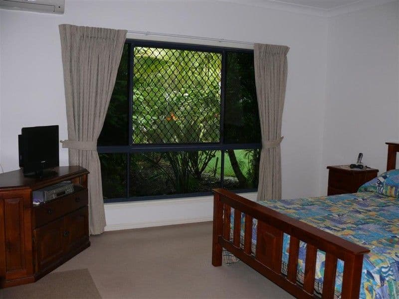 13 Bottlebrush Street, KAWUNGAN QLD 4655, Kawungan - Thumbnail 6