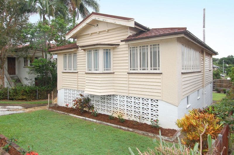 33 Clifford Street, STAFFORD QLD 4053, Stafford - Thumbnail 2
