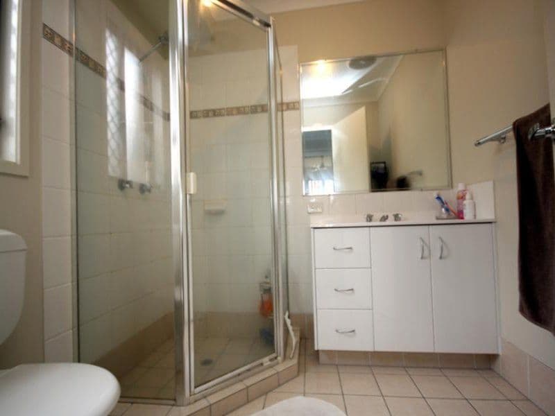 8 Gerard Street, PACIFIC PINES QLD 4211, Pacific Pines - Thumbnail 5
