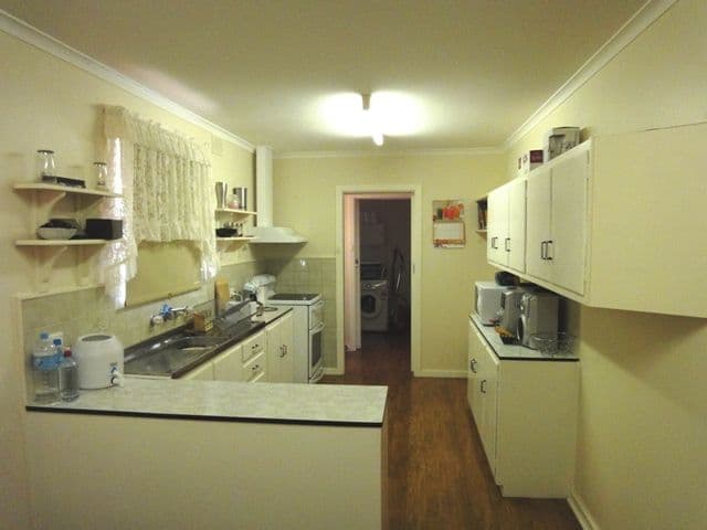 17 Smelts Road, BURRA SA 5417, Burra - Thumbnail 5