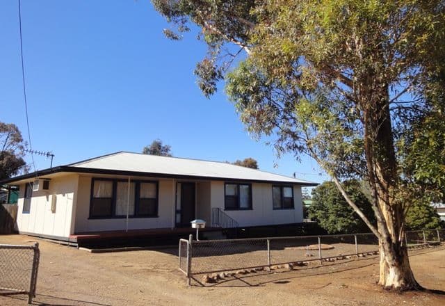 17 Smelts Road, BURRA SA 5417, Burra - Image 1