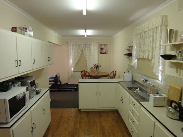17 Smelts Road, BURRA SA 5417, Burra - Thumbnail 3