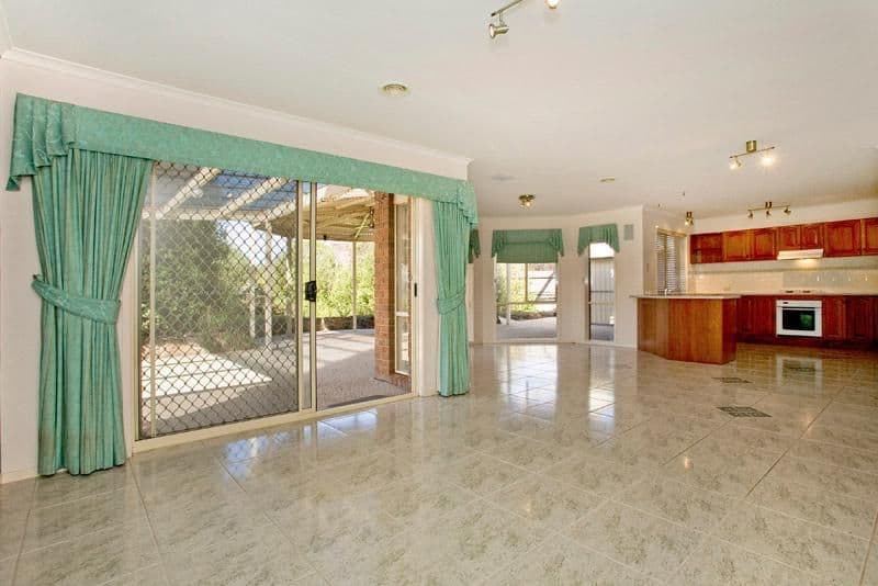 7 Lake Road, LARA VIC 3212, Lara - Thumbnail 2