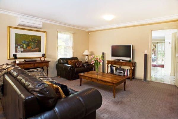 18  Oaks Avenue, CREMORNE NSW 2090, Cremorne - Thumbnail 2