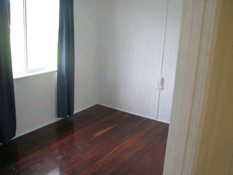 10 Pharlap Parade, BRANYAN QLD 4670, Branyan - Thumbnail 7