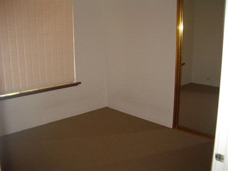 2/65 McMasters Street, VICTORIA PARK WA 6100, Victoria Park - Thumbnail 3