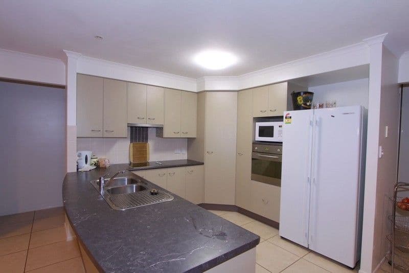 48 Poinciana Drive, INNES PARK QLD 4670, Innes Park - Thumbnail 3