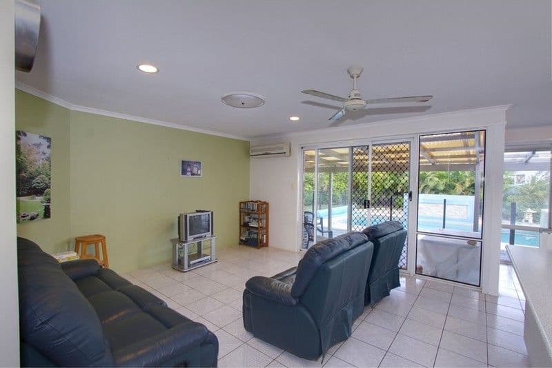 9 Samantha Court, AVENELL HEIGHTS QLD 4670, Avenell Heights - Thumbnail 8