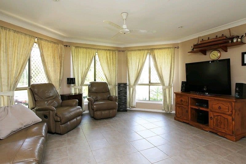 11 Davlyn Drive, ANDERGROVE QLD 4740, Andergrove - Thumbnail 4