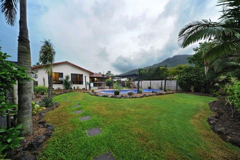 30 Valley Drive, CANNONVALE QLD 4802, Cannonvale - Thumbnail 5