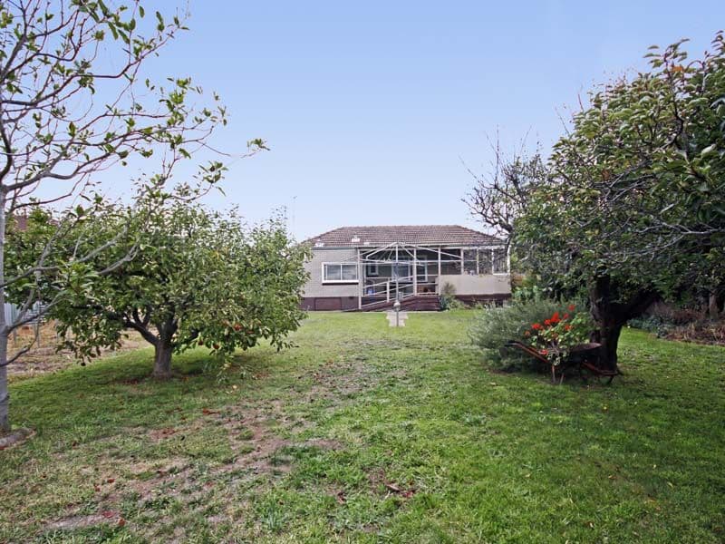 19  Fairview Street, BELMONT VIC 3216, Belmont - Thumbnail 2