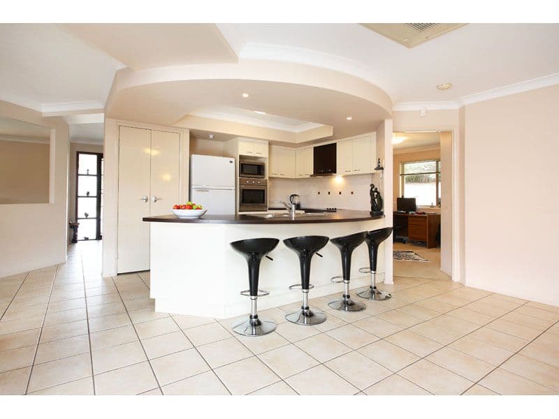 12 Kane Crescent, MANSFIELD QLD 4122, Mansfield - Thumbnail 2