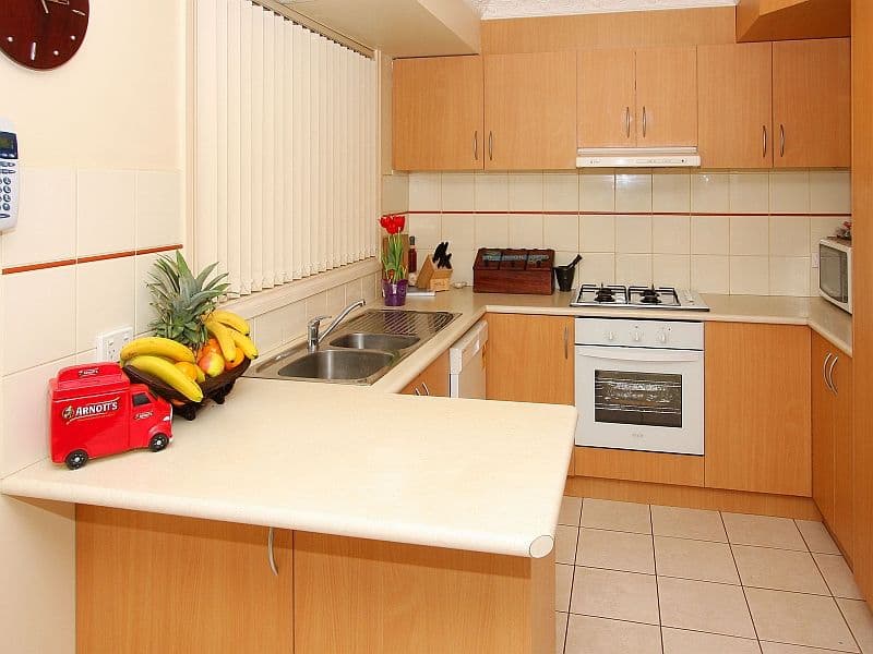 27 McCabe Drive, EPPING VIC 3076, Epping - Thumbnail 2