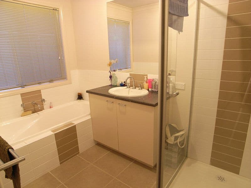 19 Bronze Street, SHEPPARTON VIC 3630, Shepparton - Thumbnail 4