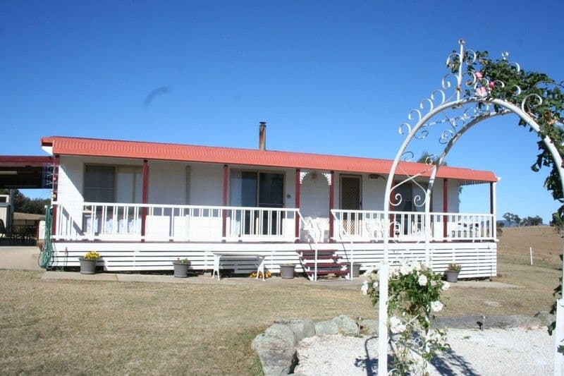 1 Roos Road, TENTERFIELD NSW 2372, Tenterfield - Image 1