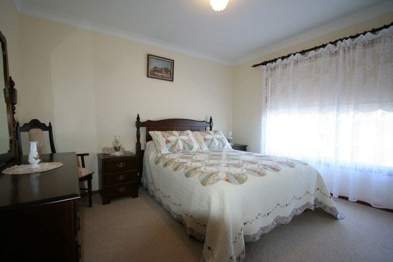 1 Roos Road, TENTERFIELD NSW 2372, Tenterfield - Thumbnail 5