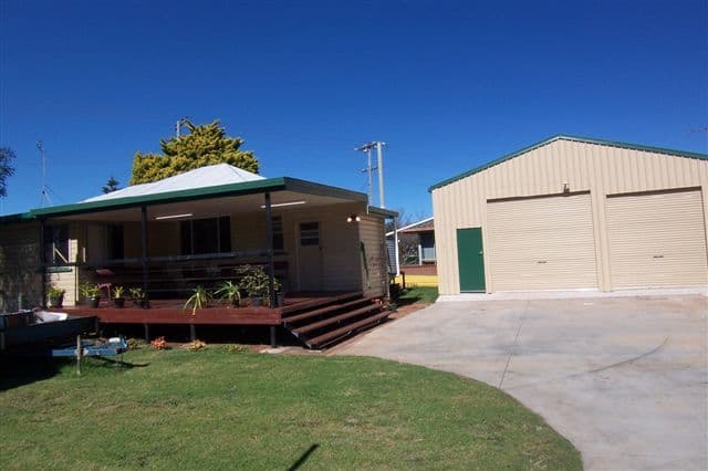 49  Drayton Road, HARRISTOWN QLD 4350, Harristown - Thumbnail 2