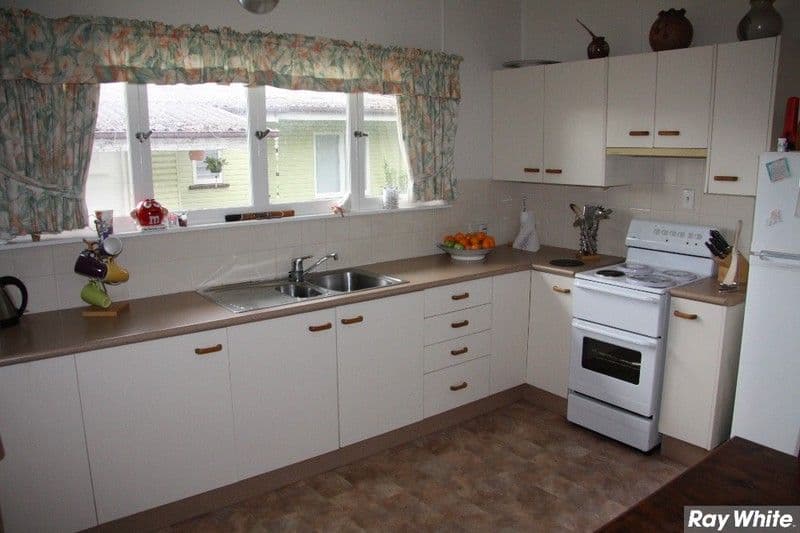 30 Gatwick Street, STAFFORD HEIGHTS QLD 4053, Stafford Heights - Thumbnail 3