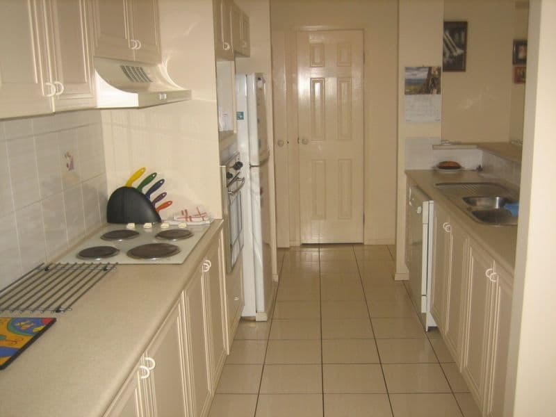 4 Balwyn Place, ROBINA QLD 4226, Robina - Thumbnail 3