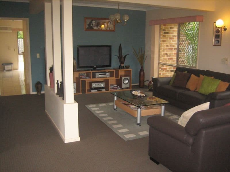 4 Balwyn Place, ROBINA QLD 4226, Robina - Thumbnail 2