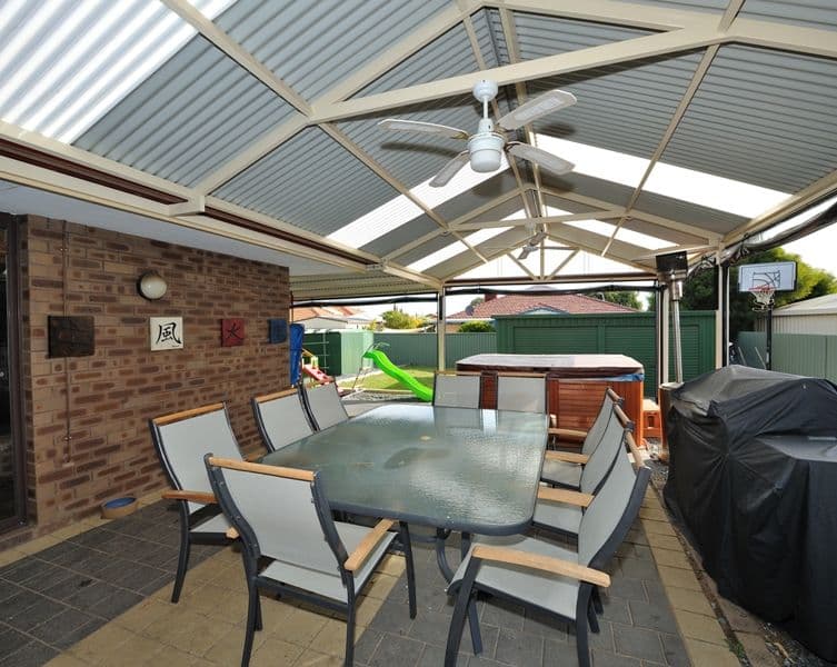 26  Gumnut Crescent, SAFETY BAY WA 6169, Safety Bay - Thumbnail 4