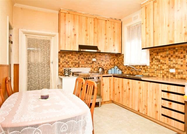 10 North Crescent, HEIDELBERG WEST VIC 3081, Heidelberg West - Thumbnail 2