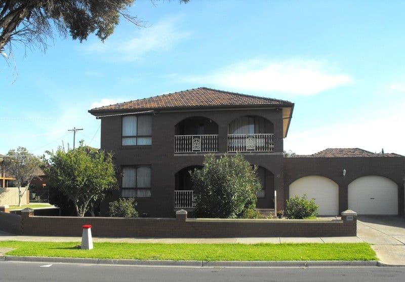 13  Sherwood Drive, THOMASTOWN VIC 3074, Thomastown - Image 1