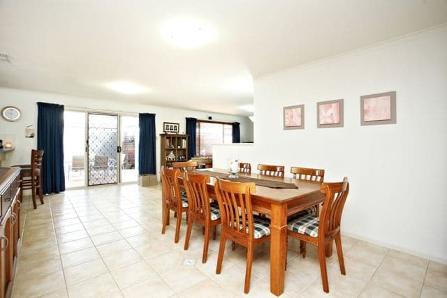 49 Enmore Drive, CRAIGMORE SA 5114, Craigmore - Thumbnail 4