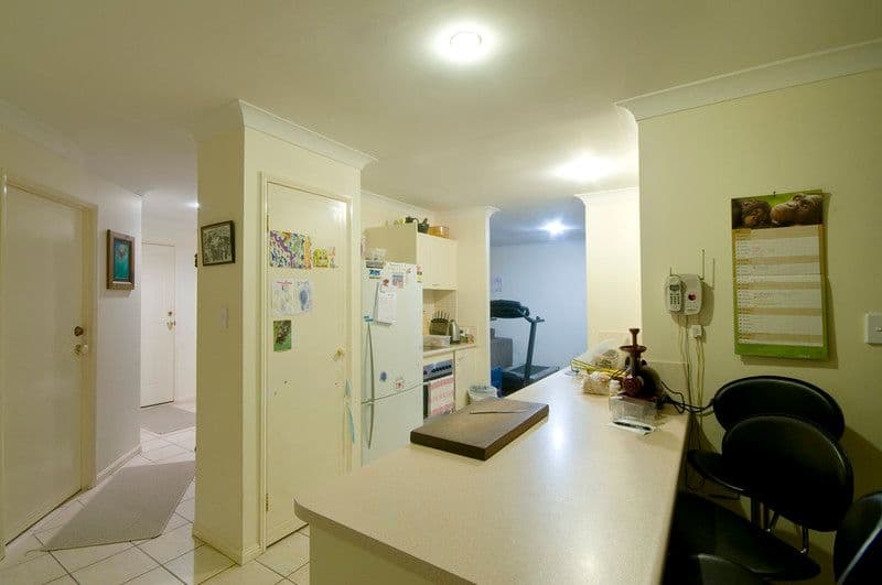 7 Tipuana Drive, ELANORA QLD 4221, Elanora - Thumbnail 3