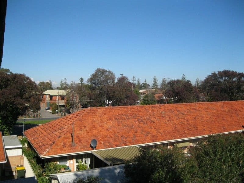 18/2 Fergusson Avenue, GLENELG NORTH SA 5045, Glenelg North - Thumbnail 2