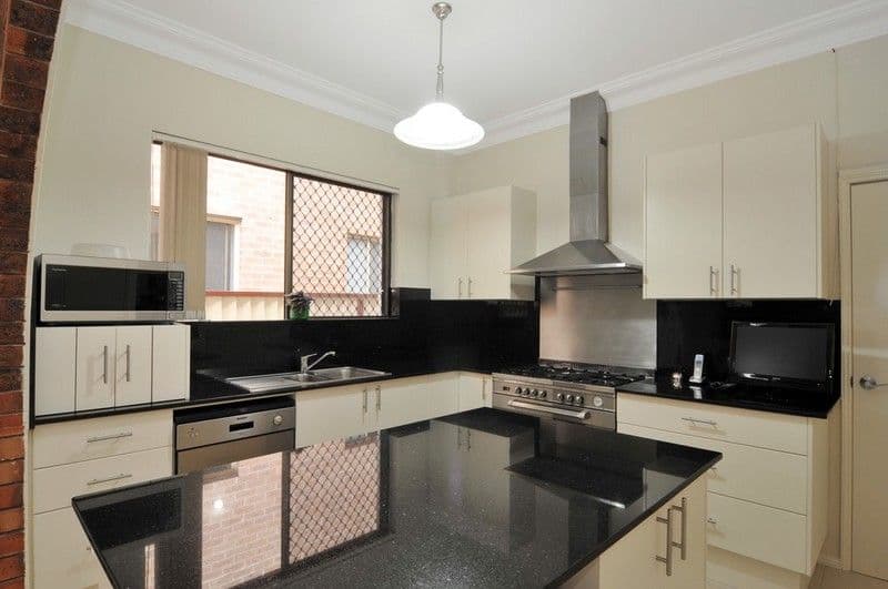 10 Clisdell Avenue, CANTERBURY NSW 2193, Canterbury - Thumbnail 3