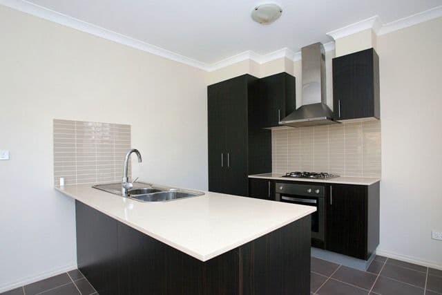 41 Vaughan Chase, WYNDHAM VALE VIC 3024, Wyndham Vale - Thumbnail 2