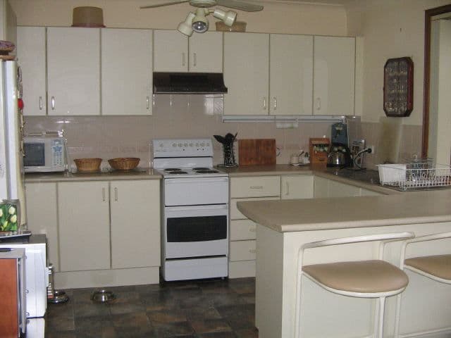 6 Regent Place, BOMADERRY NSW 2541, Bomaderry - Thumbnail 2