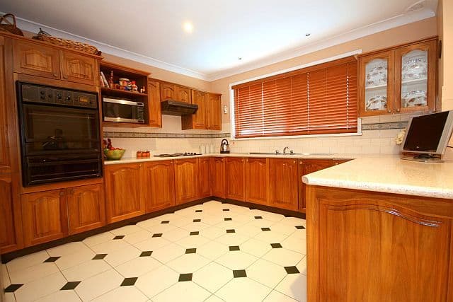 51 Saric Avenue, GEORGES HALL NSW 2198, Georges Hall - Thumbnail 4