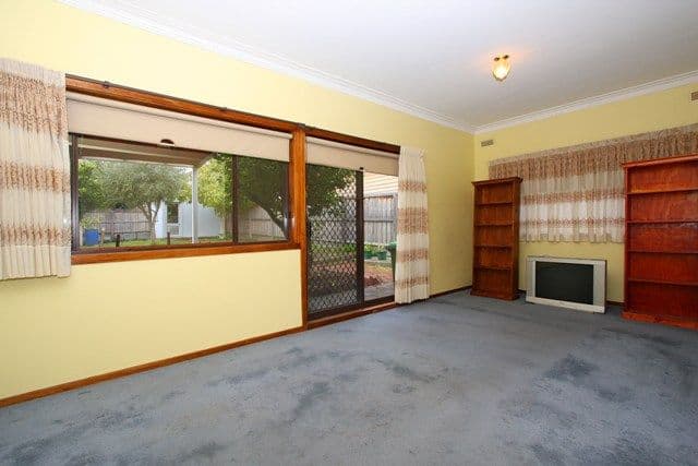 6 Powell Street, RESERVOIR VIC 3073, Reservoir - Thumbnail 4