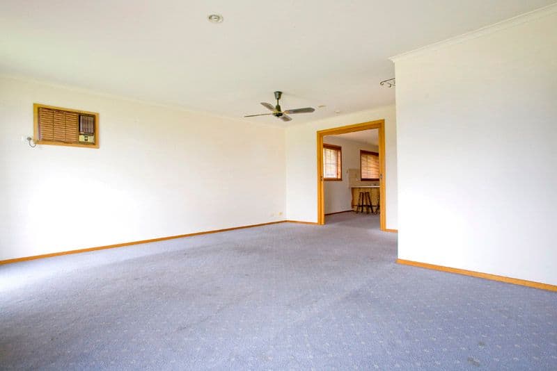 7 The Whitewater, Mount Annan, NSW, 2567, Mount Annan - Thumbnail 3