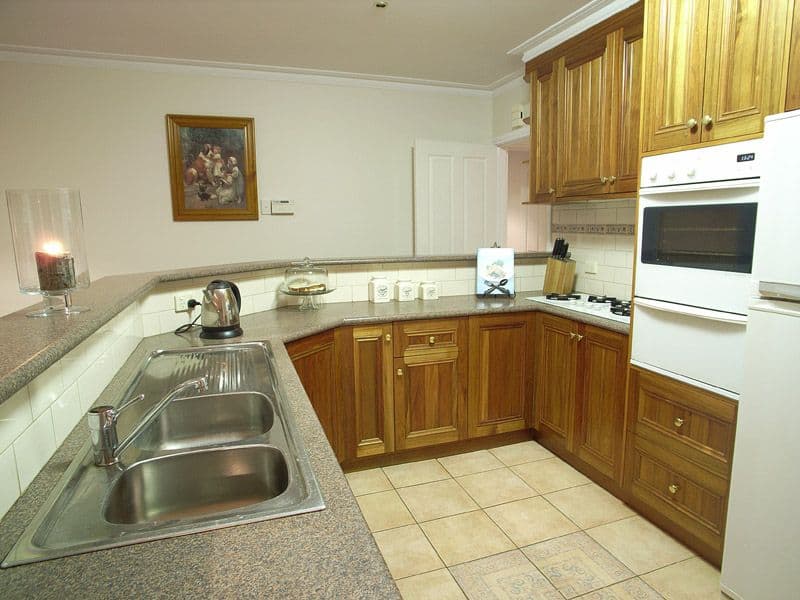 9 Omeo Court, KIALLA VIC 3631, Kialla - Thumbnail 4