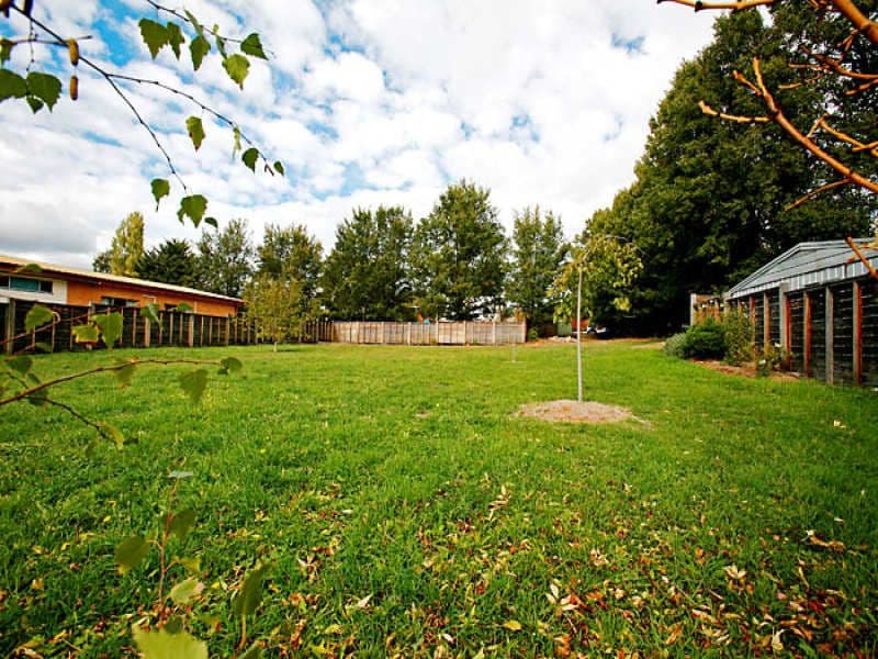 64 Wilson Street, BRAIDWOOD NSW 2622, Braidwood - Thumbnail 2