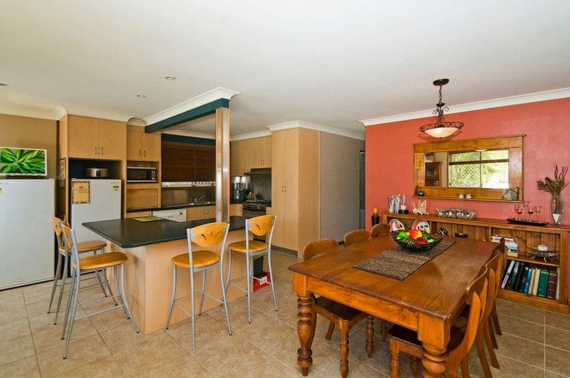 82 Third Avenue, PALM BEACH QLD 4221, Palm Beach - Thumbnail 2