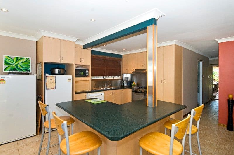 82 Third Avenue, PALM BEACH QLD 4221, Palm Beach - Thumbnail 3