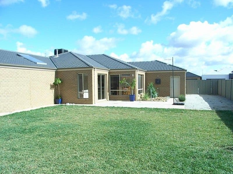 8 Elm Street, ECHUCA VIC 3564, Echuca - Thumbnail 8