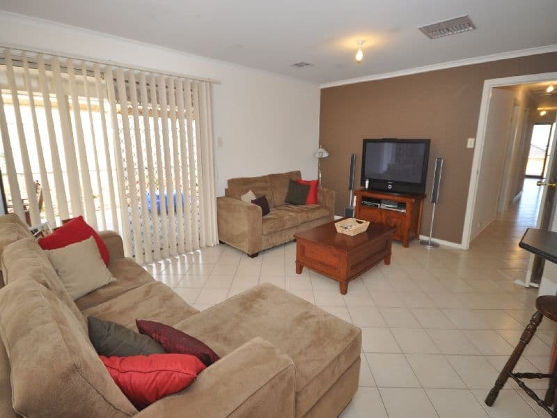 11 Chelmsford Street, CRAIGMORE SA 5114, Craigmore - Thumbnail 5