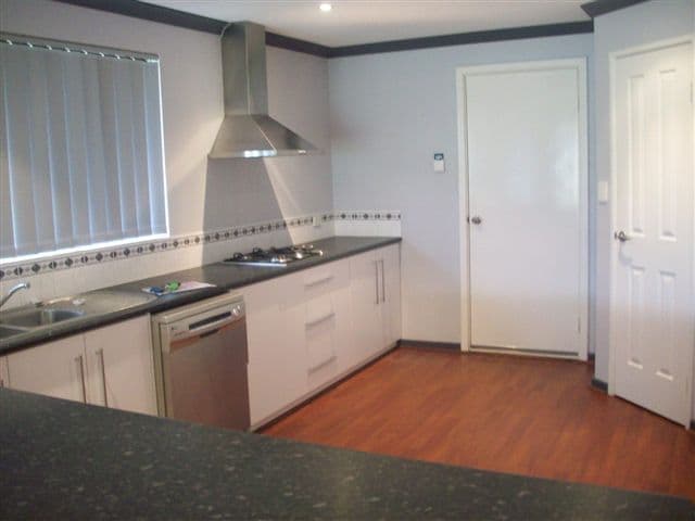 15 WINDERMERE Way, WAIKIKI WA 6169, Waikiki - Thumbnail 2